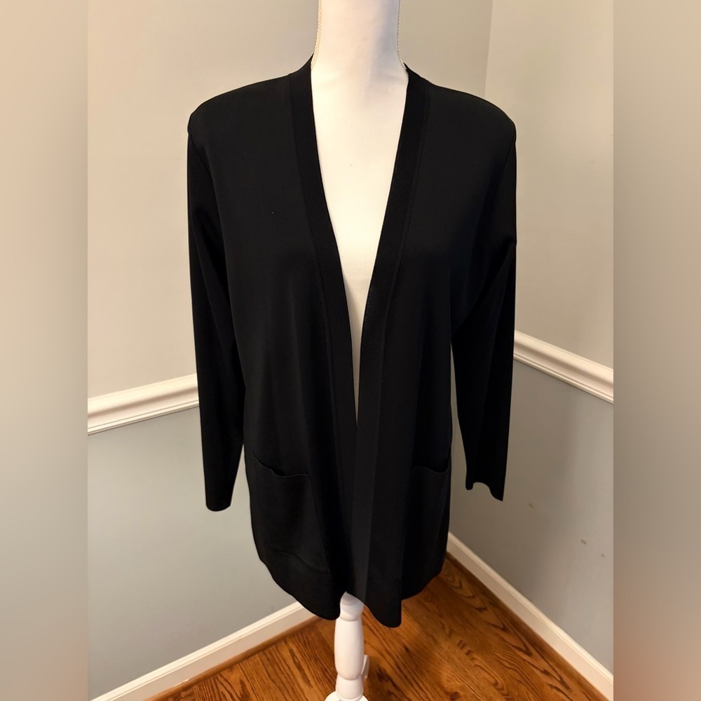 Exclusively Misook Black Open Front Cardigan
Size: Medium - Picture 5 of 8